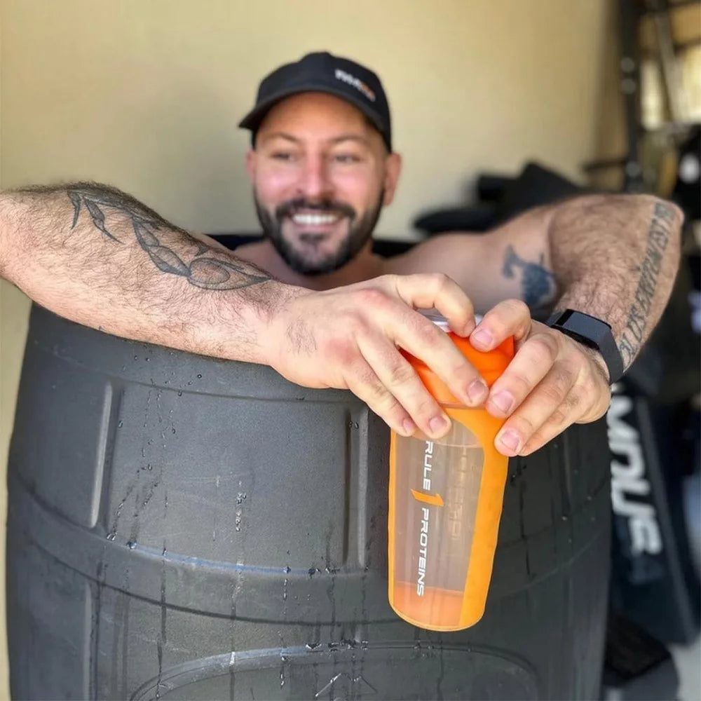 Rule1 R1 Rubber Grip Shaker (700 ml, Orange)